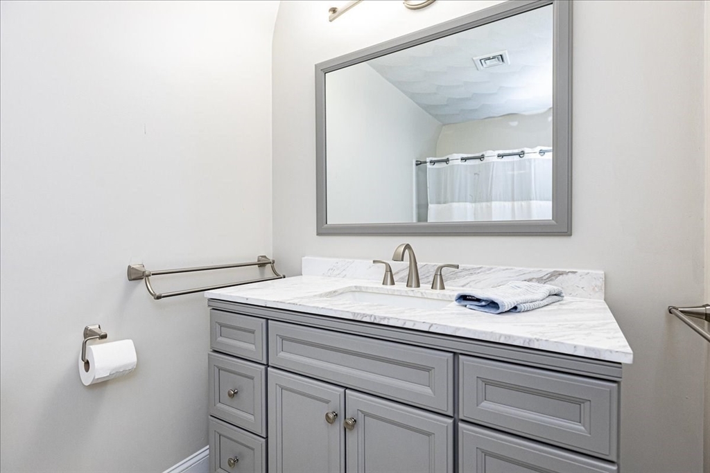 105 Green Street # 4