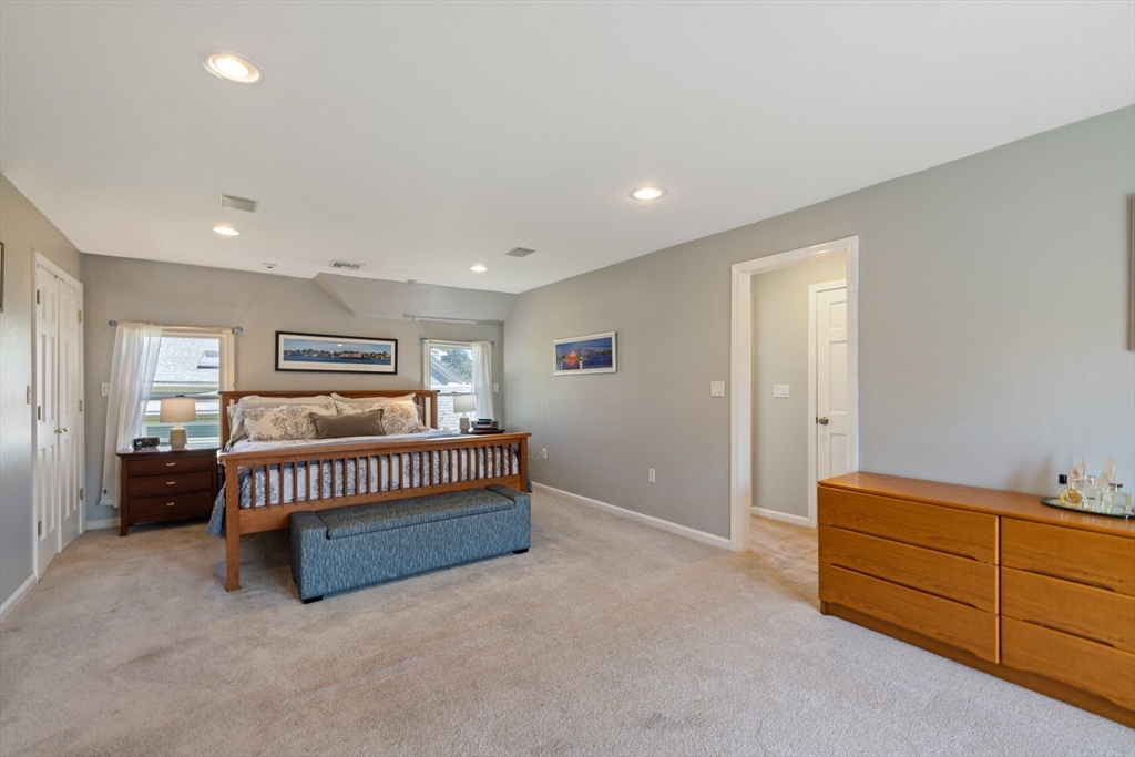 21 Reed St