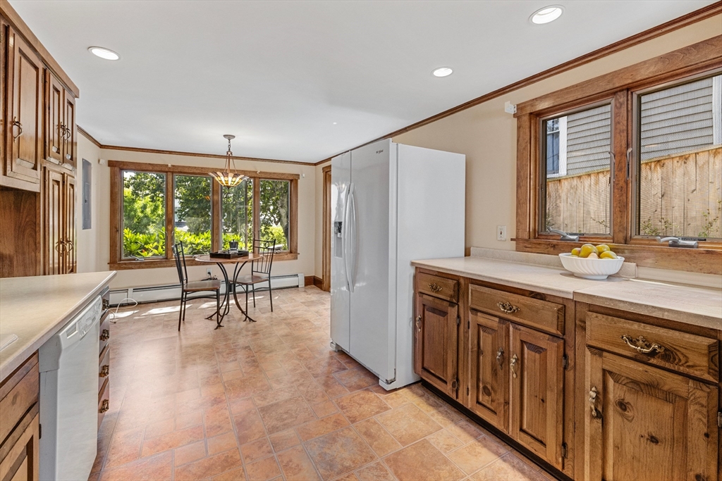 6 Redstone Ln