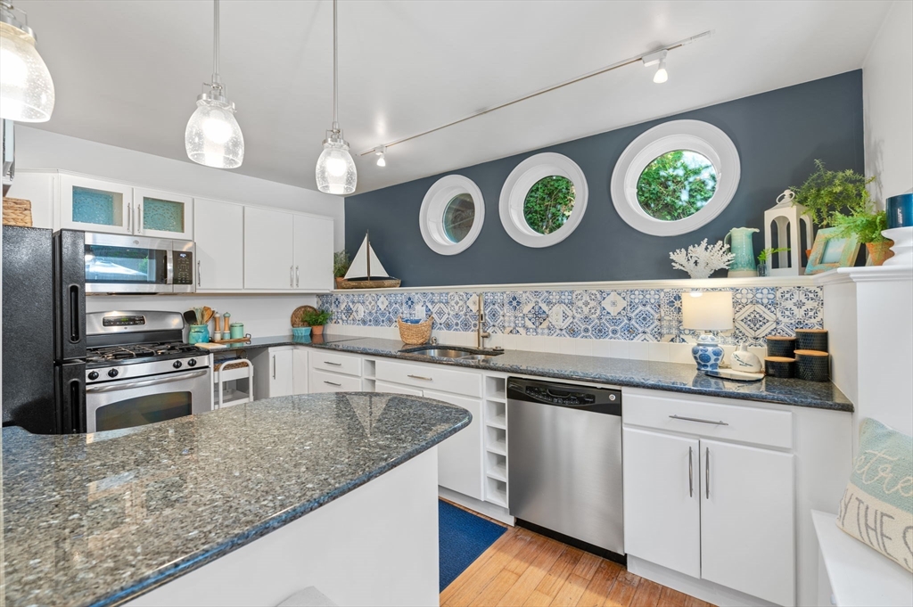 29 Front St # 1, Marblehead Unit: 1