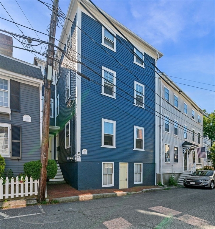 29 Front St # 1, Marblehead Unit: 1
