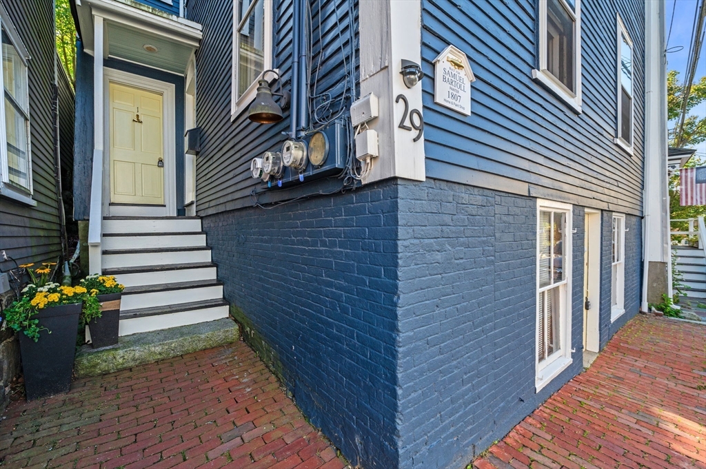 29 Front St # 1, Marblehead Unit: 1
