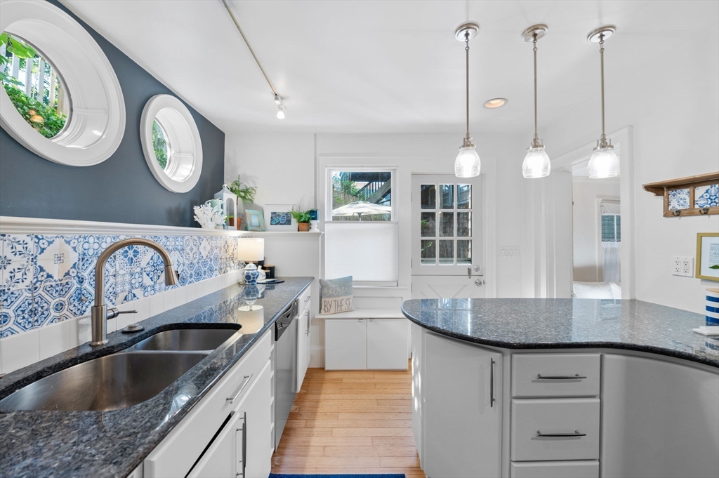 29 Front St # 1, Marblehead Unit: 1