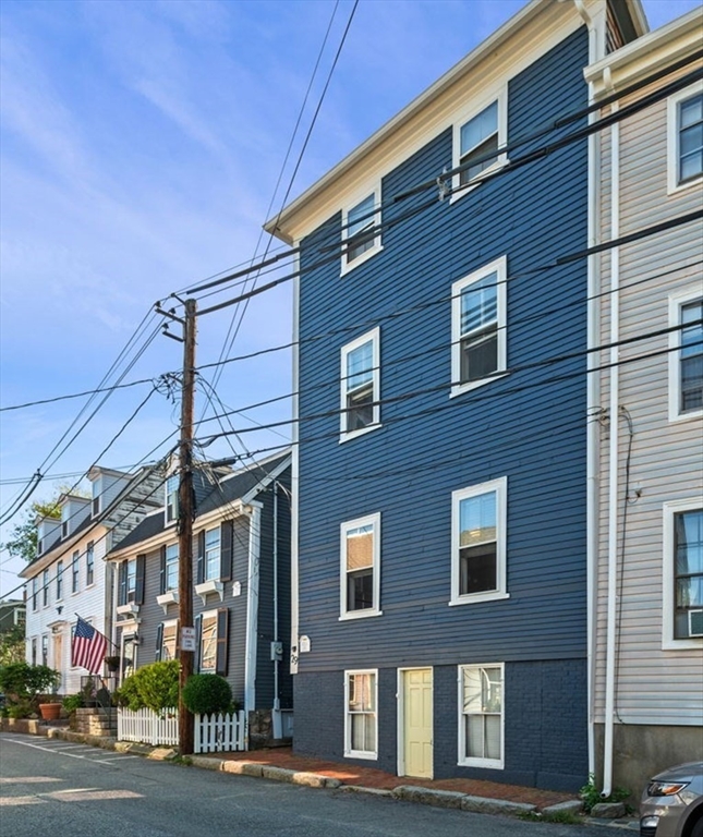 29 Front St # 1, Marblehead Unit: 1