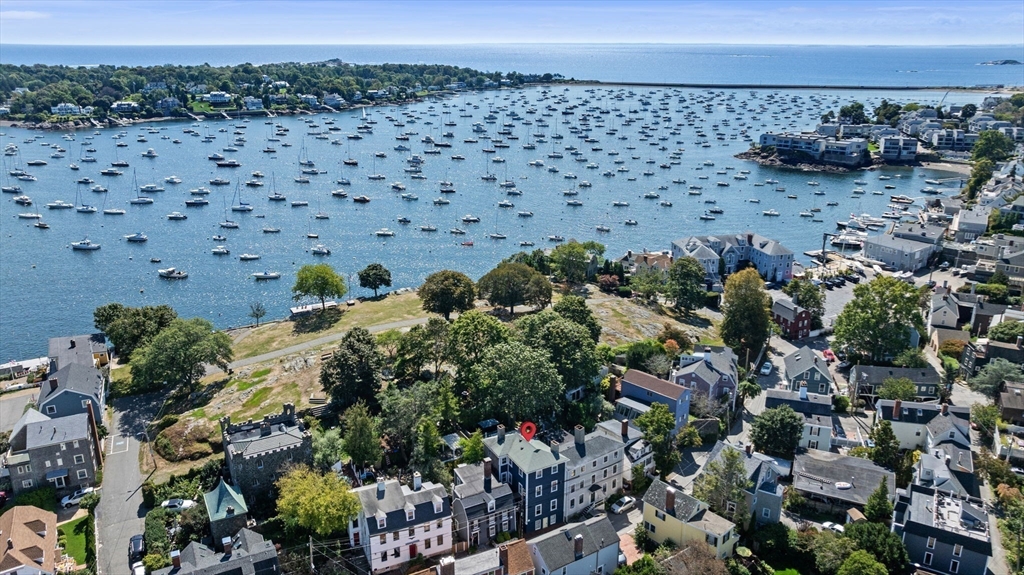 29 Front St # 2, Marblehead Unit: 2