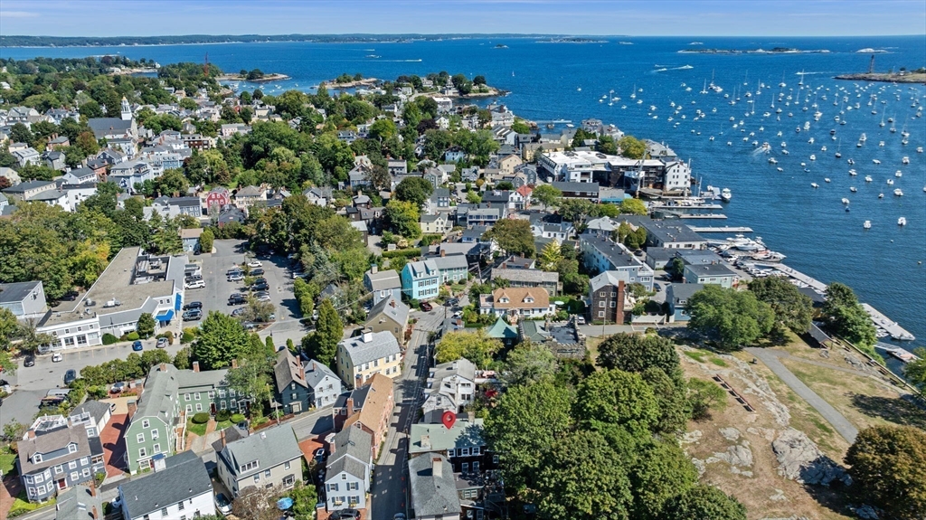 29 Front St # 2, Marblehead Unit: 2