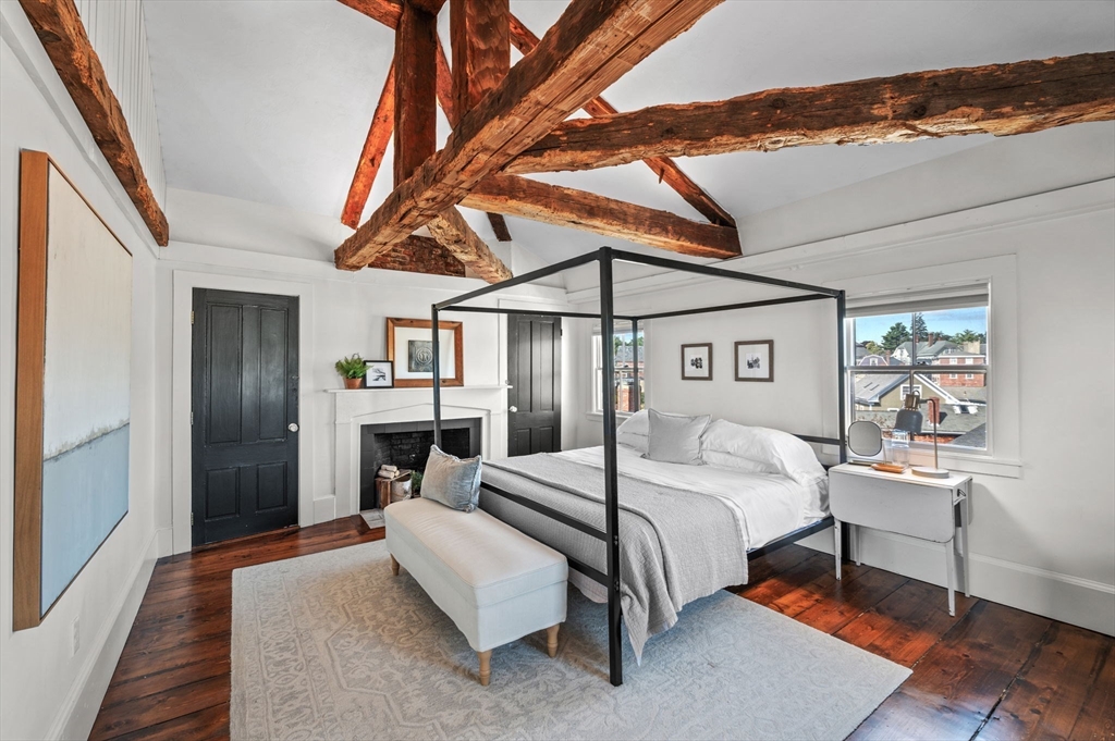 29 Front St # 3, Marblehead Unit: 3