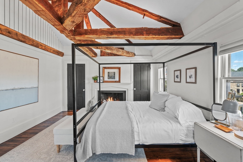 29 Front St # 3, Marblehead Unit: 3