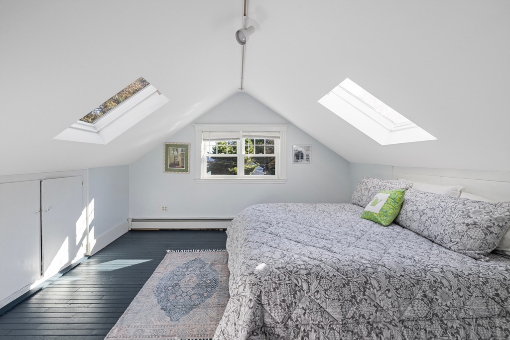 3 Oak St, Marblehead