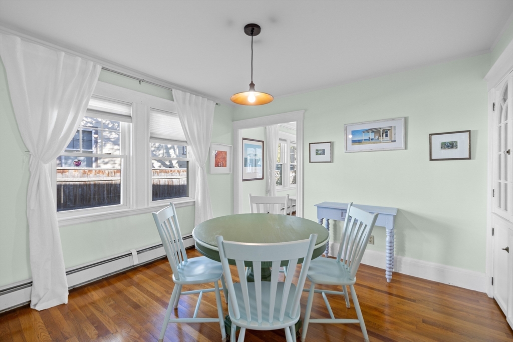 3 Oak St, Marblehead