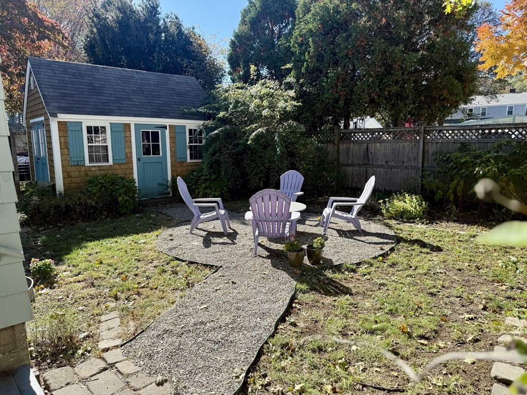 3 Oak St, Marblehead