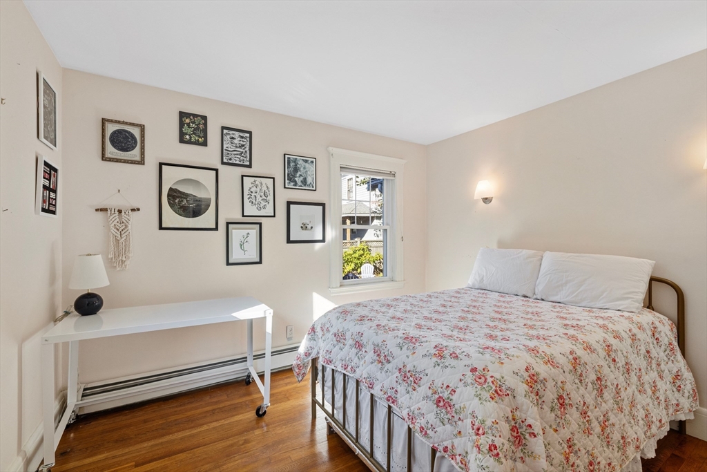 3 Oak St, Marblehead