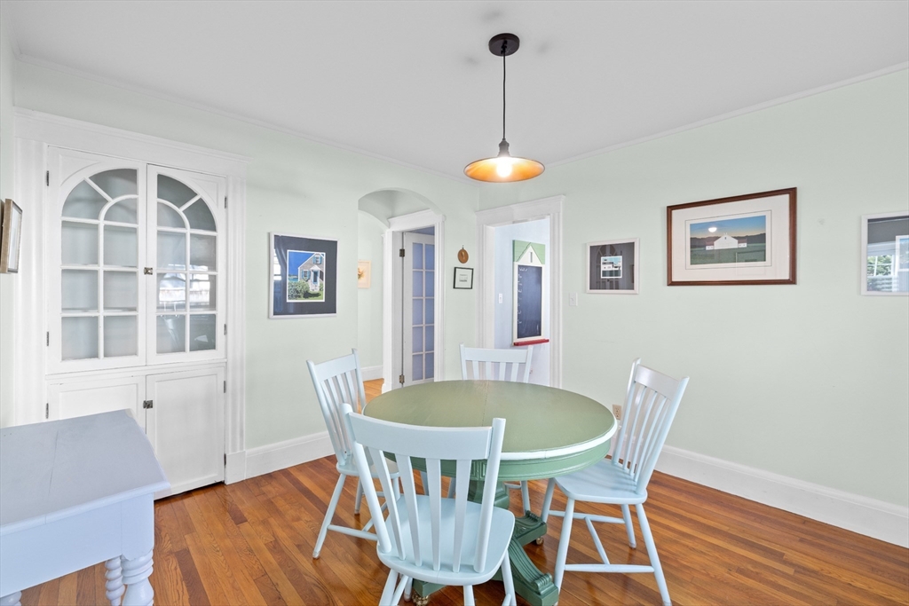3 Oak St, Marblehead
