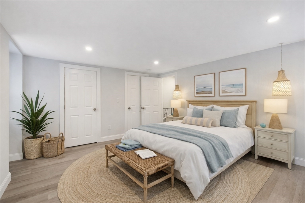 27 Village St # 1
