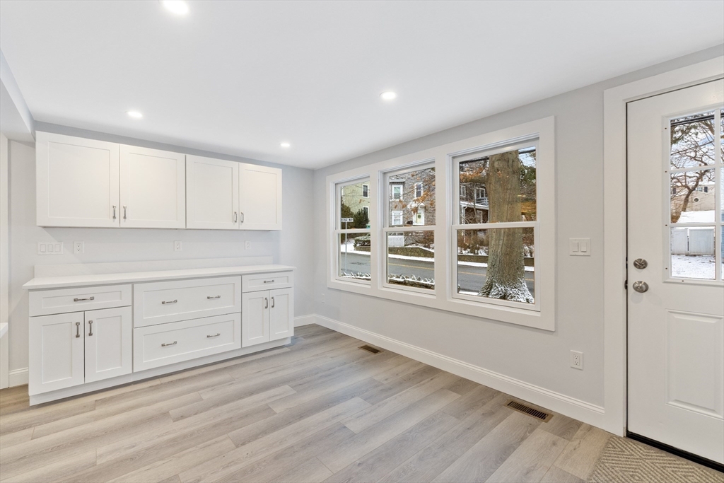 27 Village St # 1