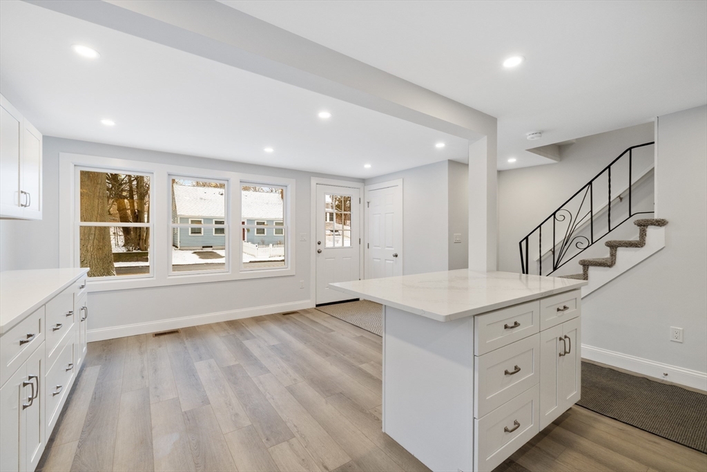 27 Village St # 1