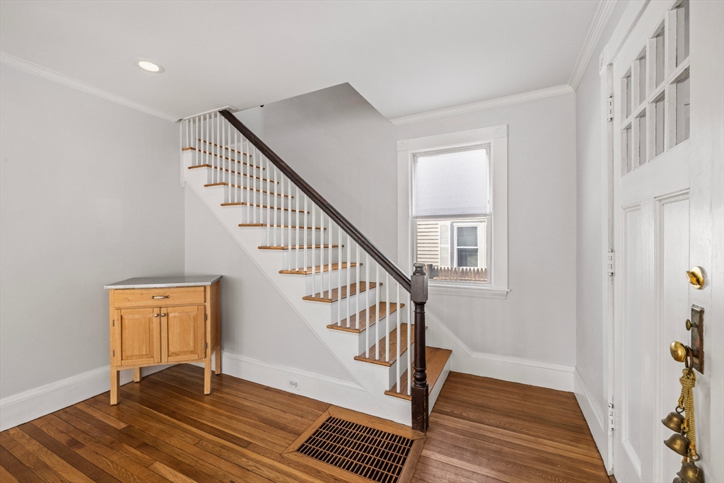 34 Lafayette St