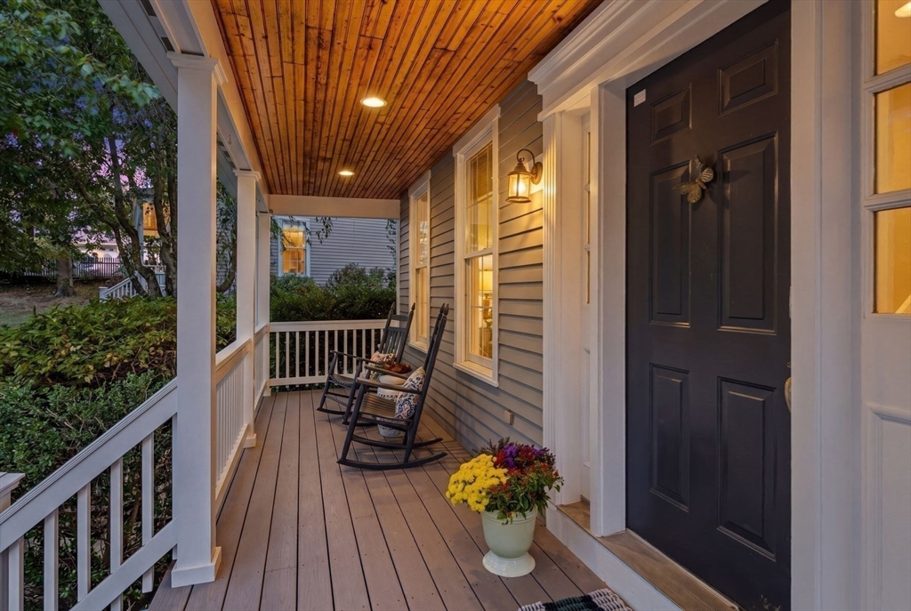 15 Westport Ln