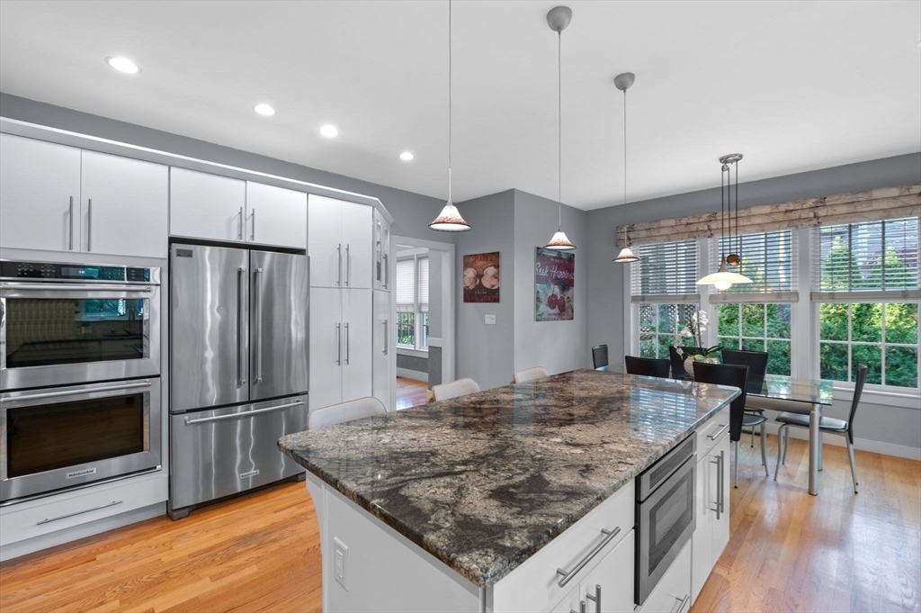 15 Westport Ln