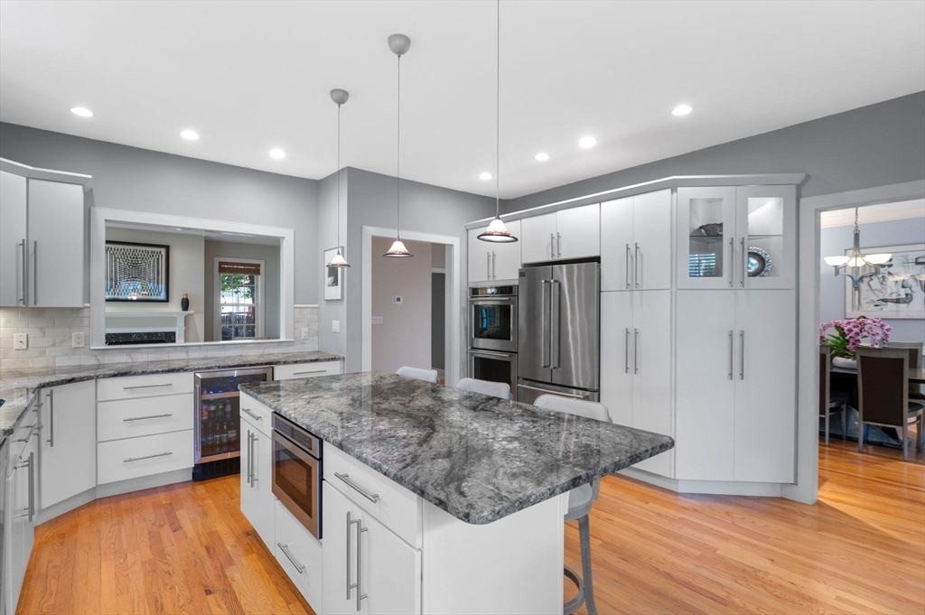 15 Westport Ln