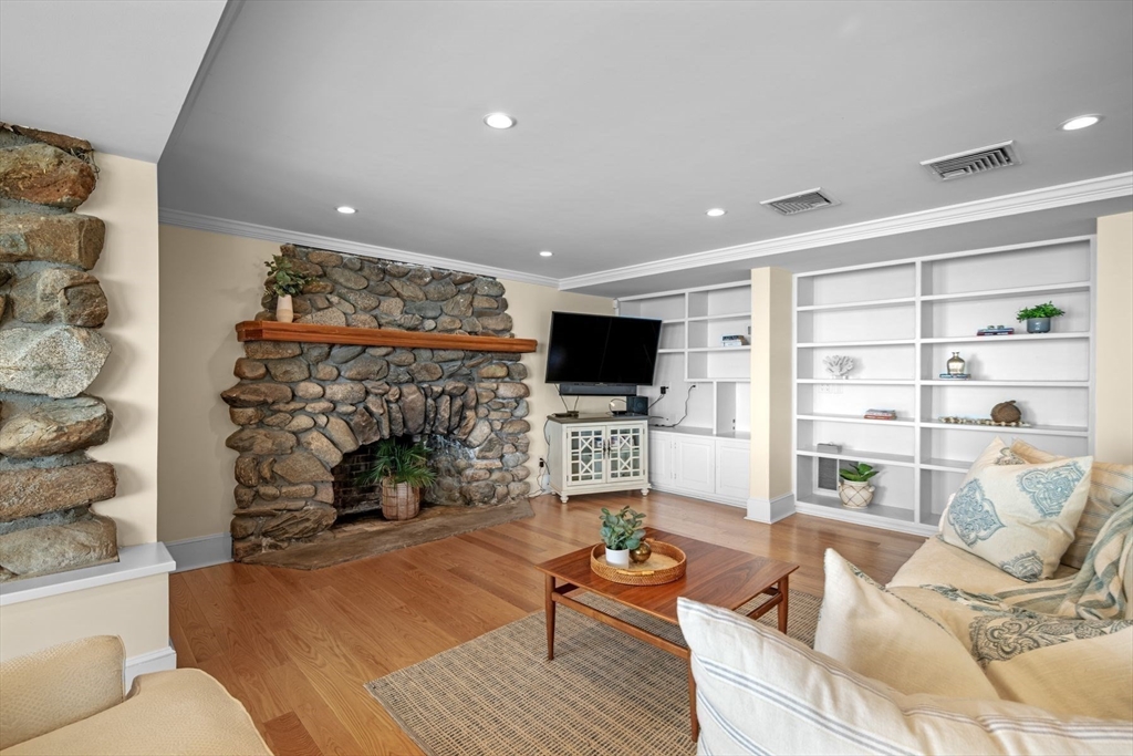 16 Coolidge Road