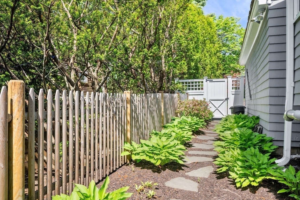 16 Coolidge Road