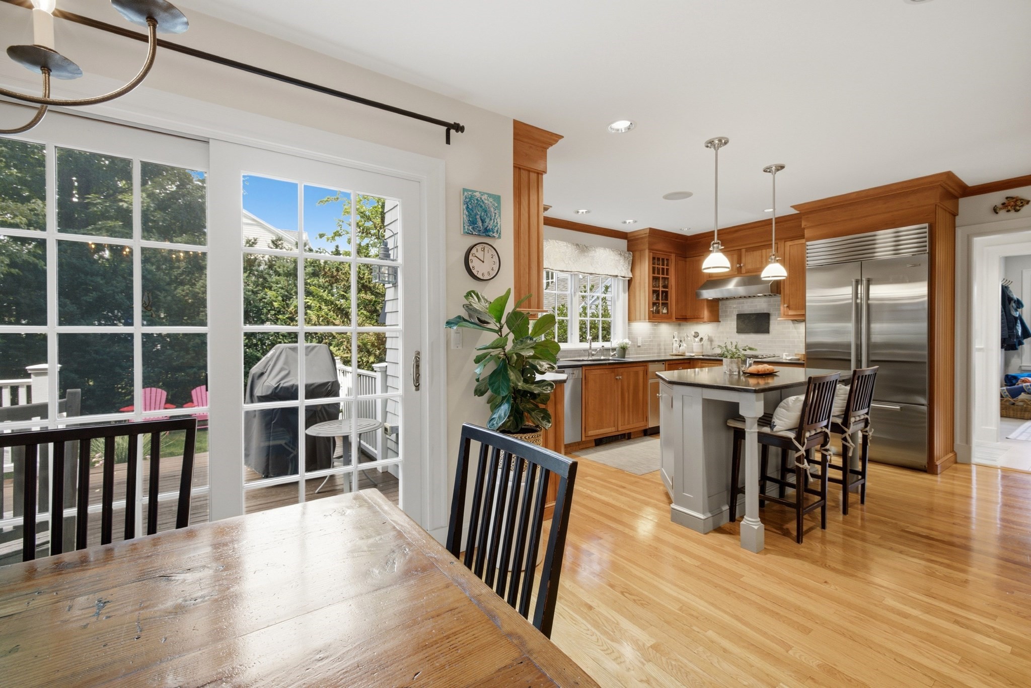 5 Bartlett St
