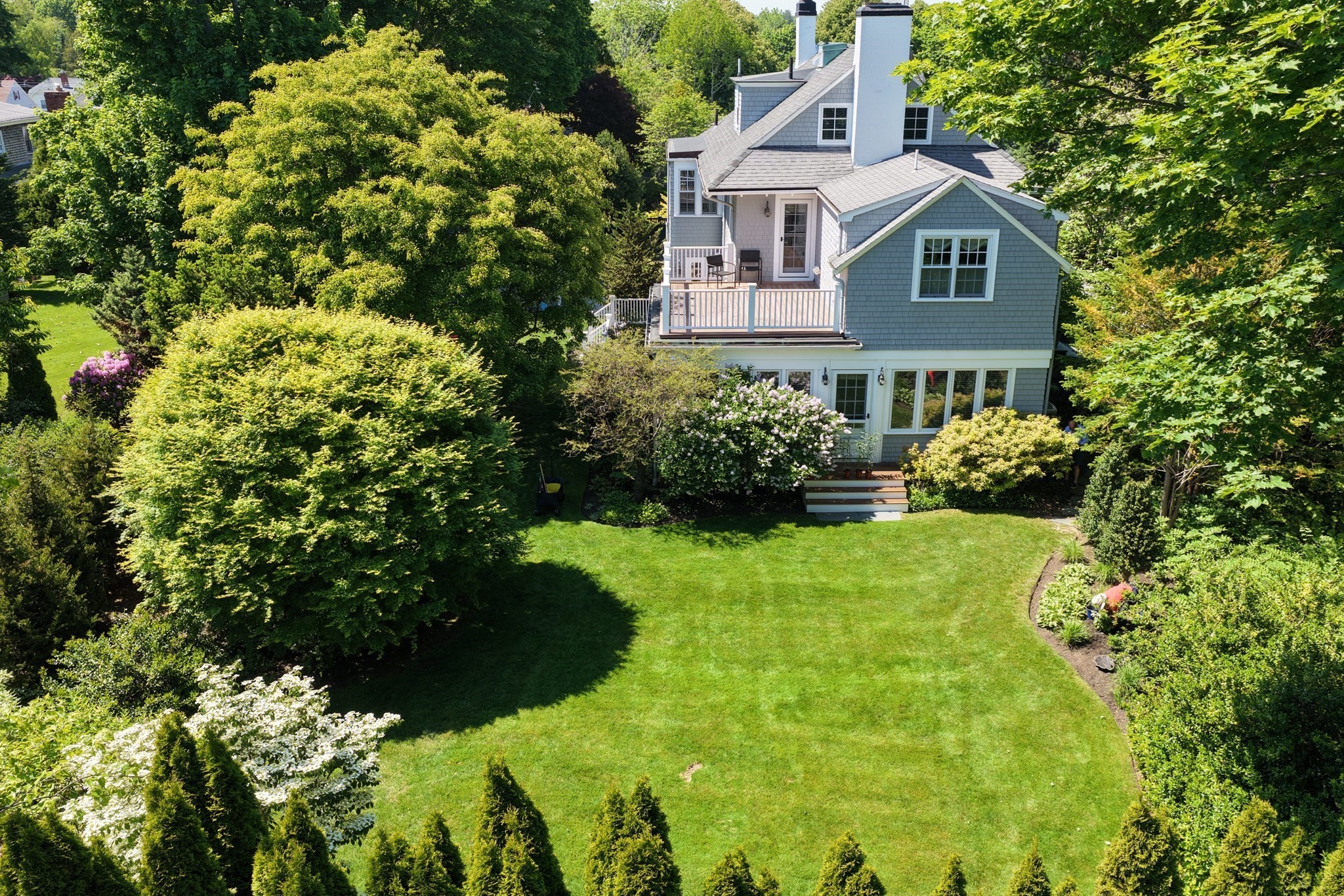 5 Bartlett St