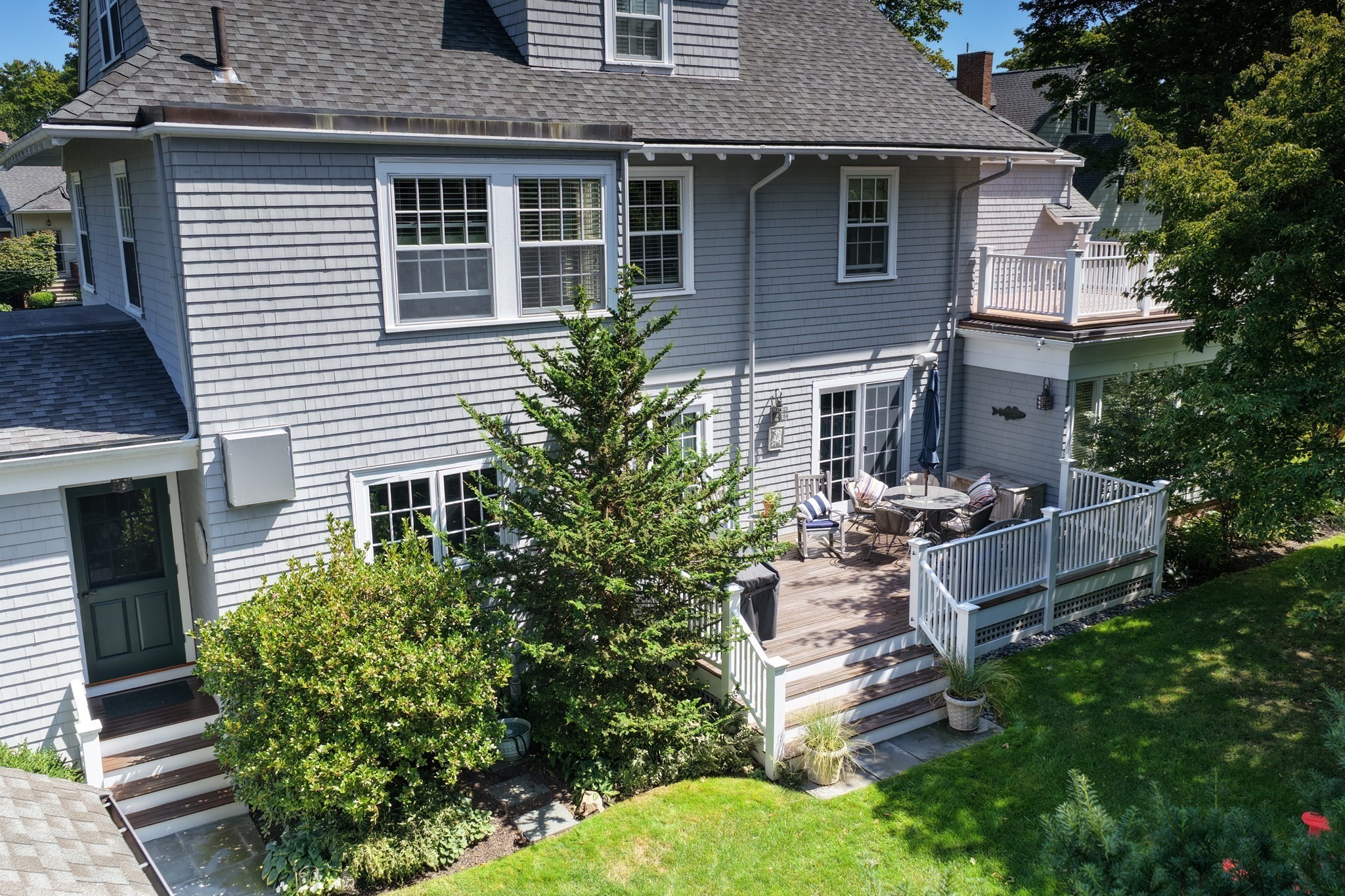 5 Bartlett St