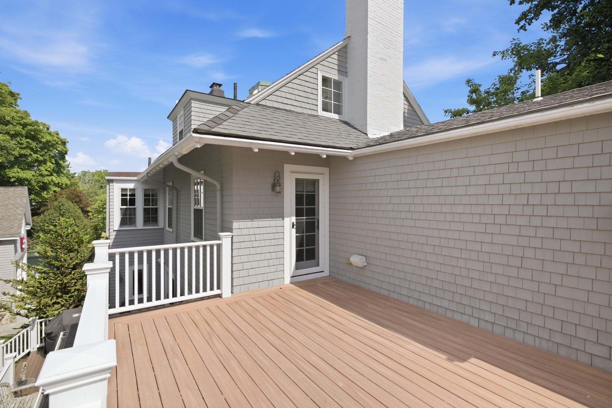5 Bartlett St