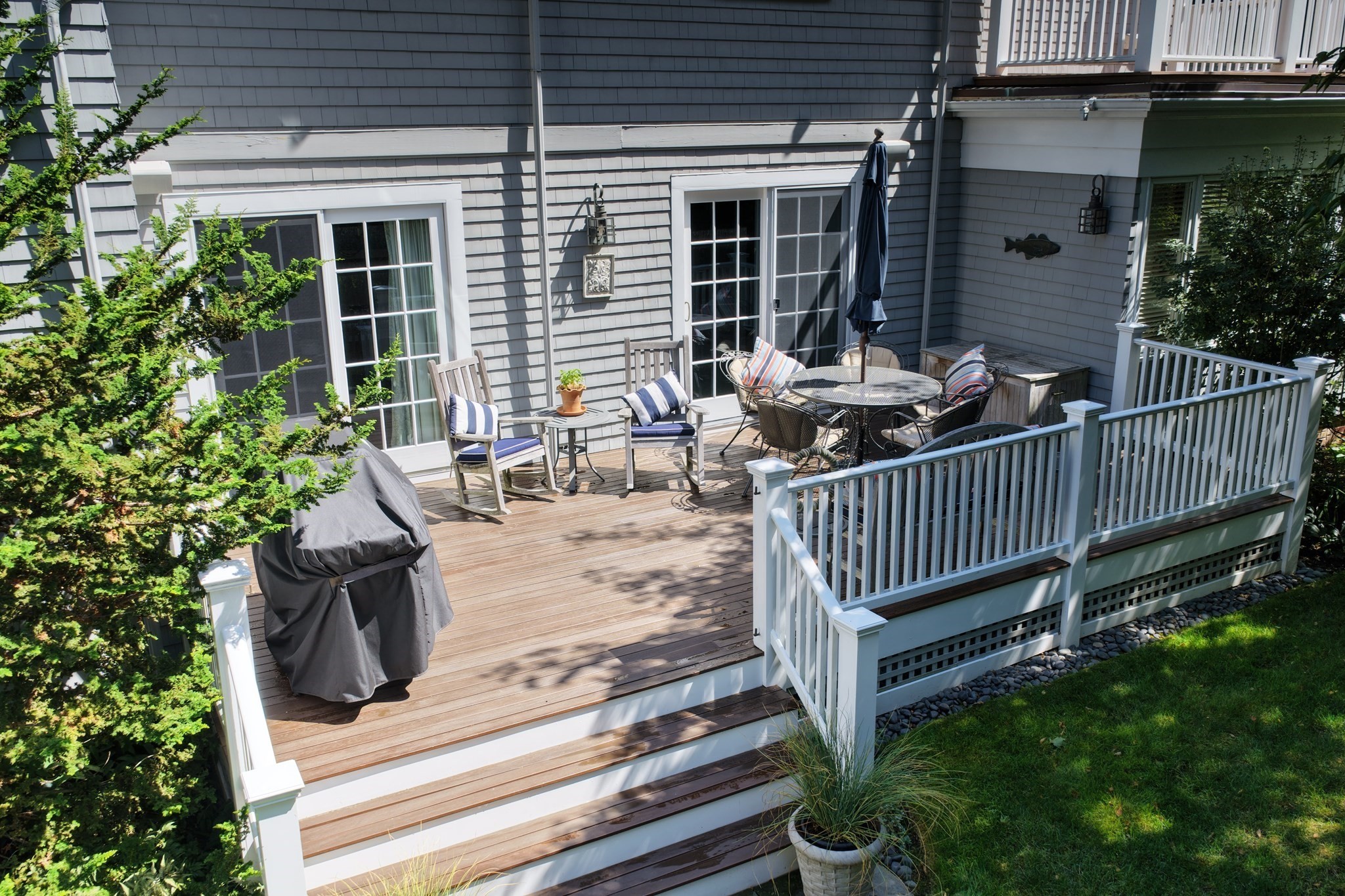 5 Bartlett St