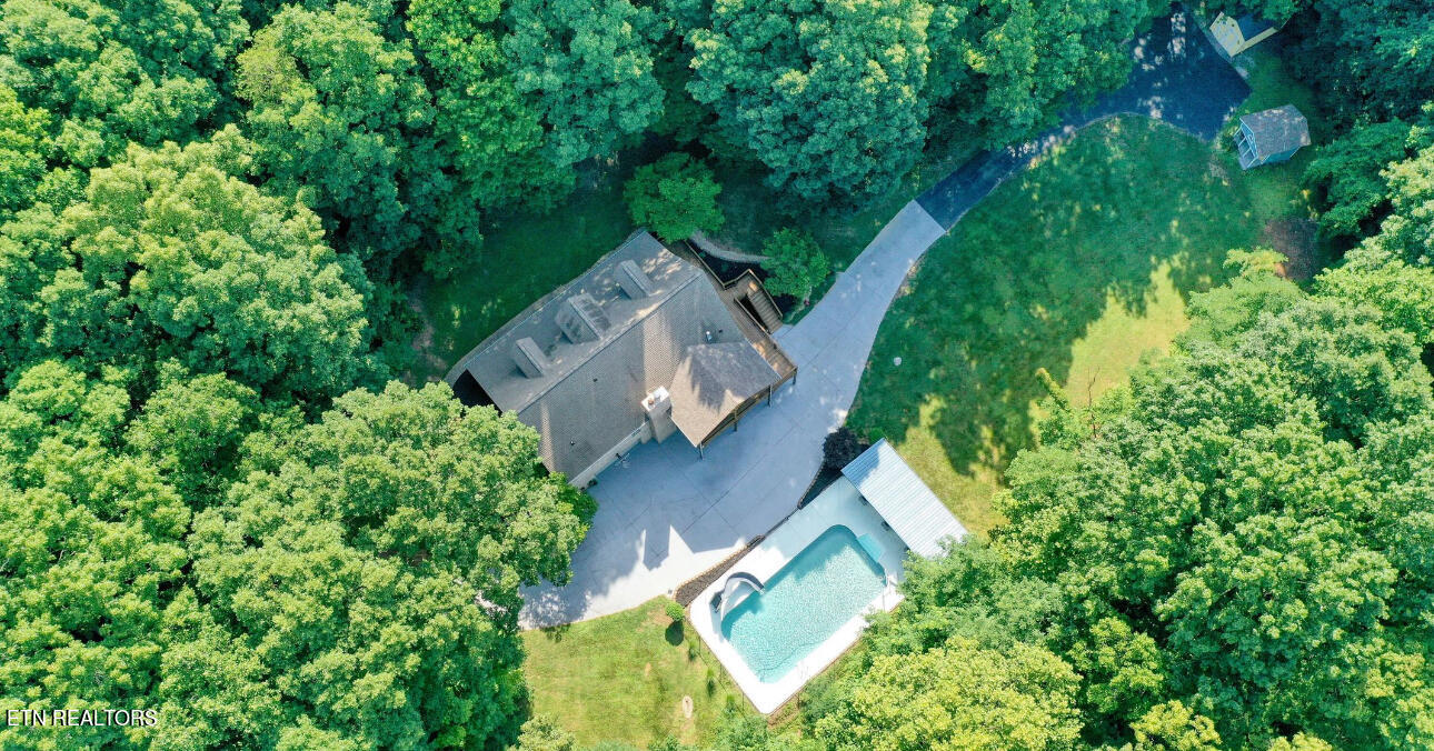 1527 Hall Acres Drive