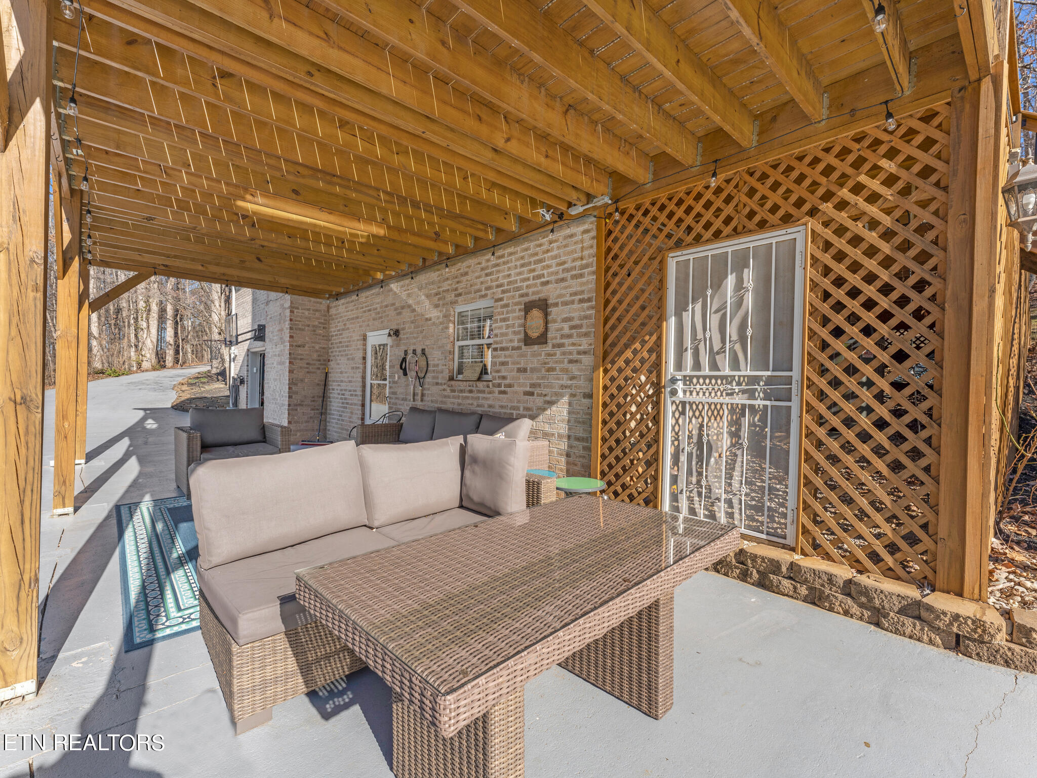 1527 Hall Acres Drive