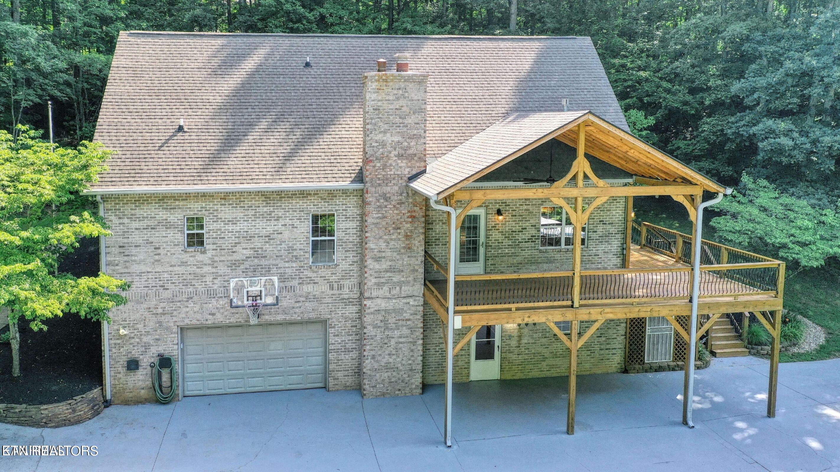 1527 Hall Acres Drive