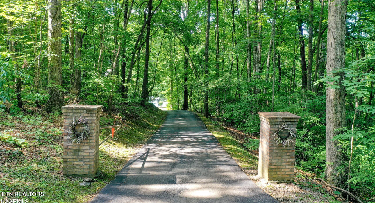 1527 Hall Acres Drive