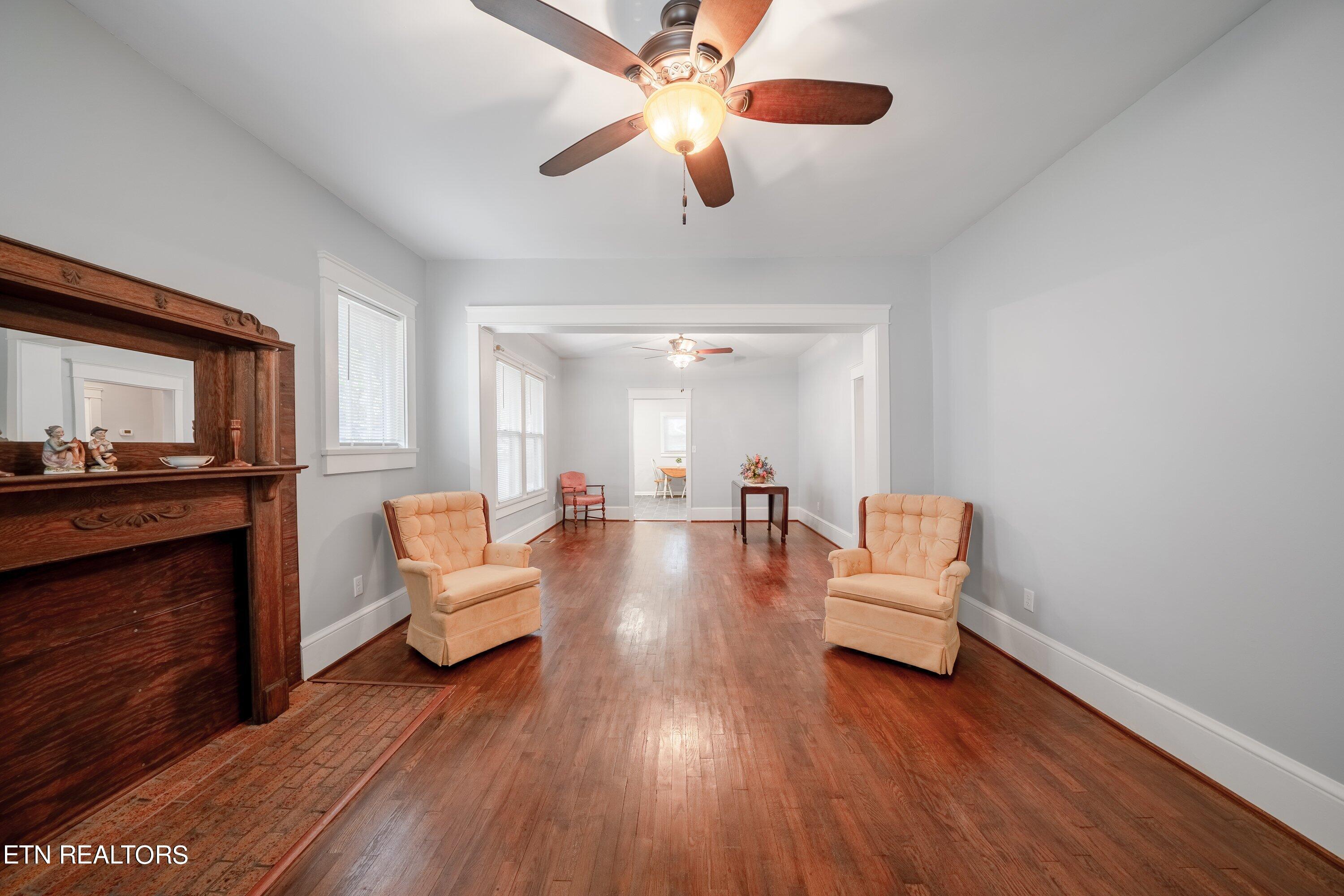 902 Chickamauga Ave