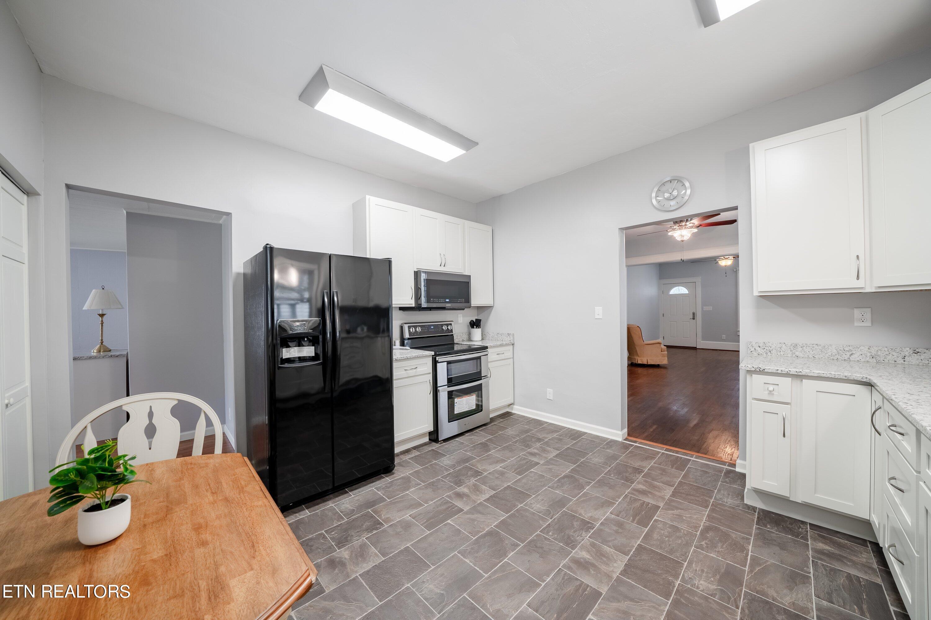 902 Chickamauga Ave
