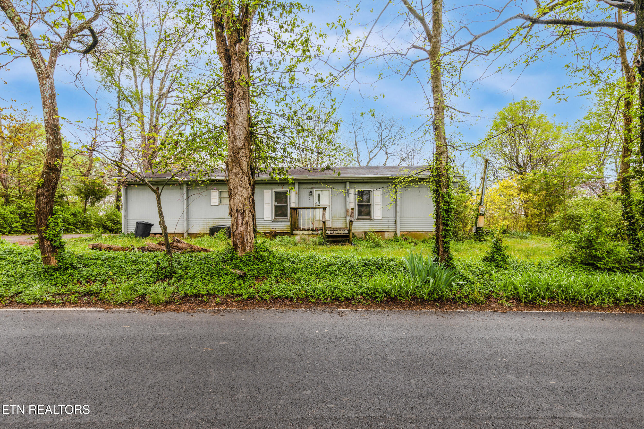 2843/2845 New Blockhouse Rd