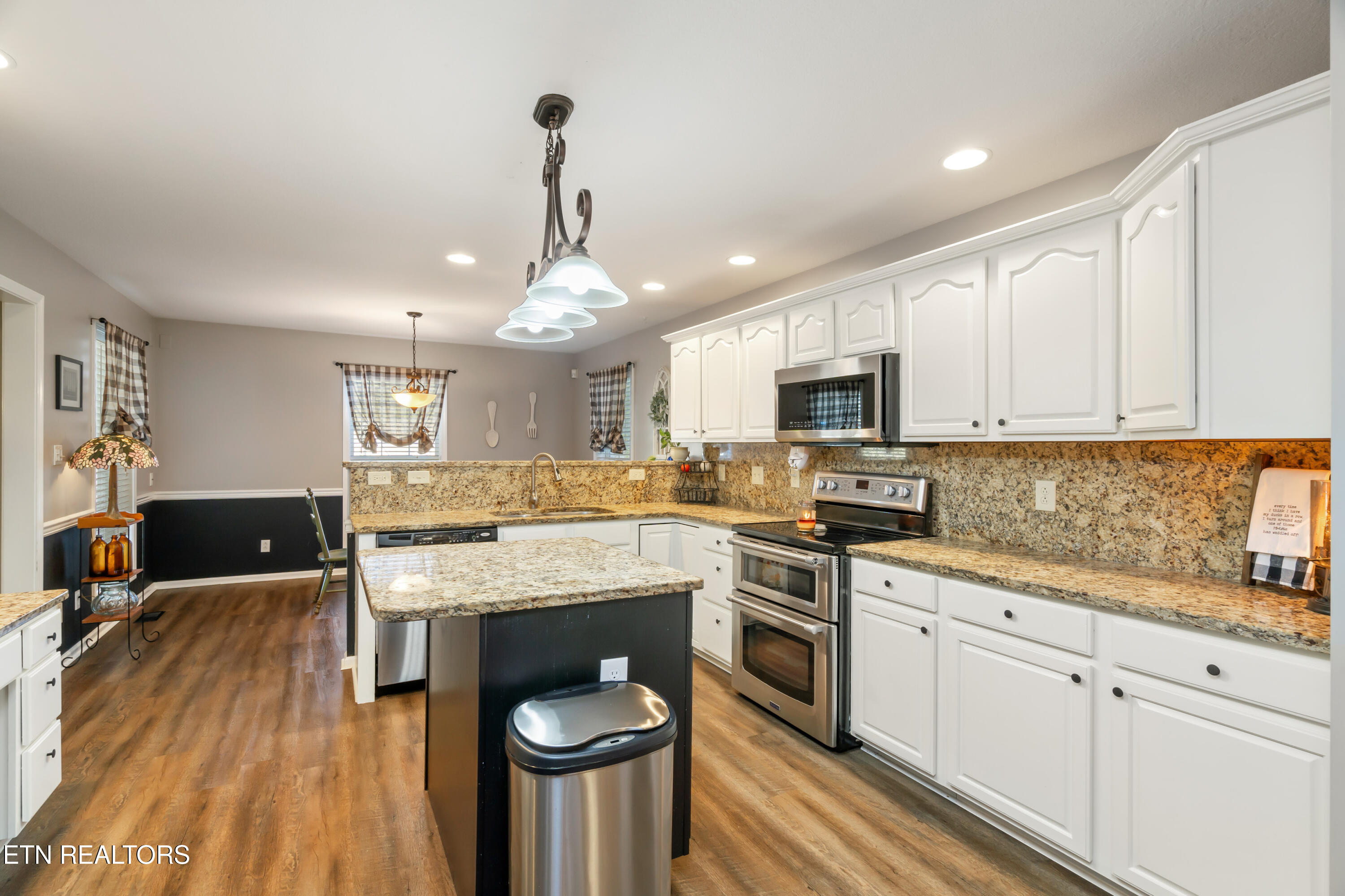 8536 Reagan Woods Lane