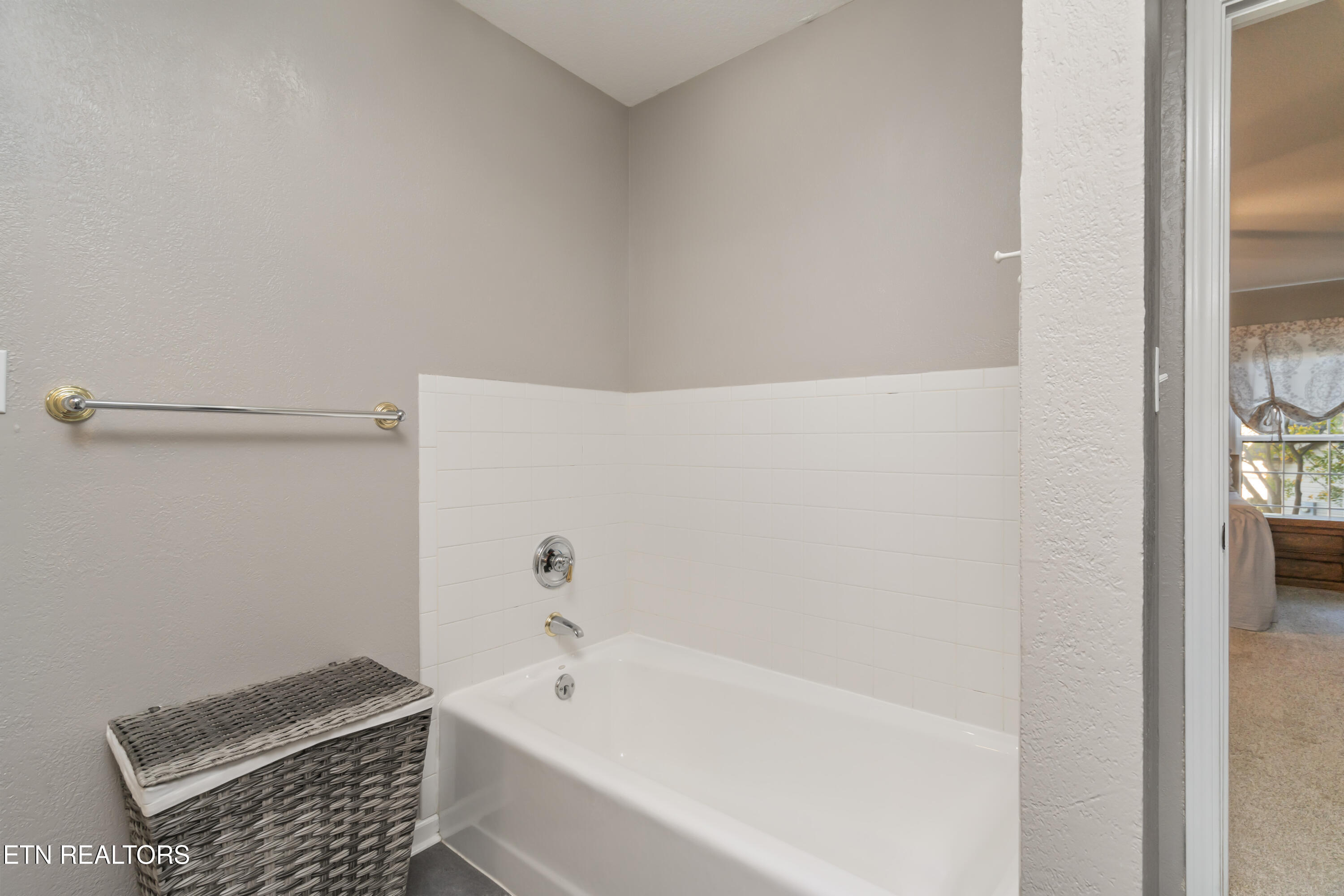 8536 Reagan Woods Lane