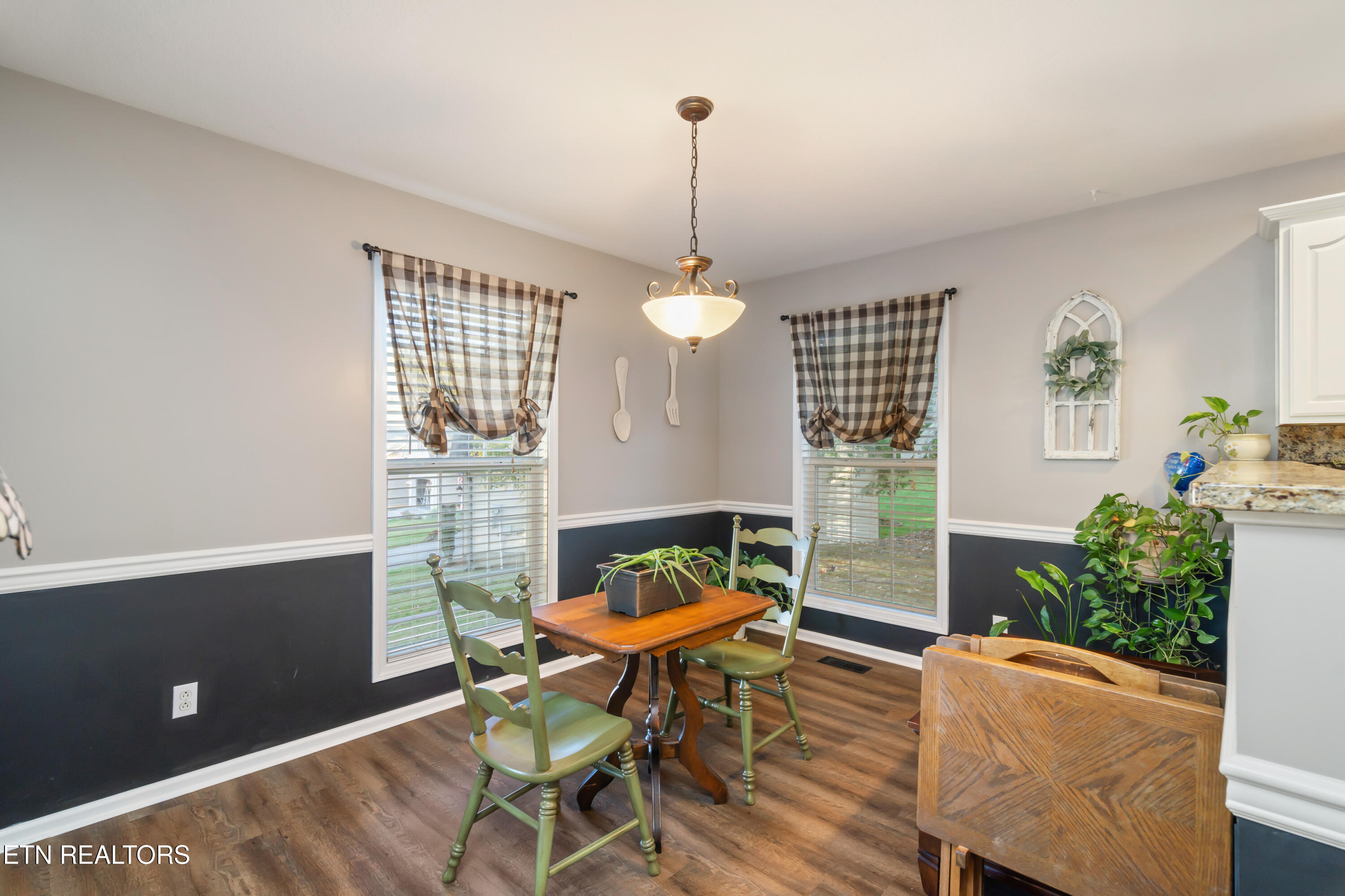 8536 Reagan Woods Lane