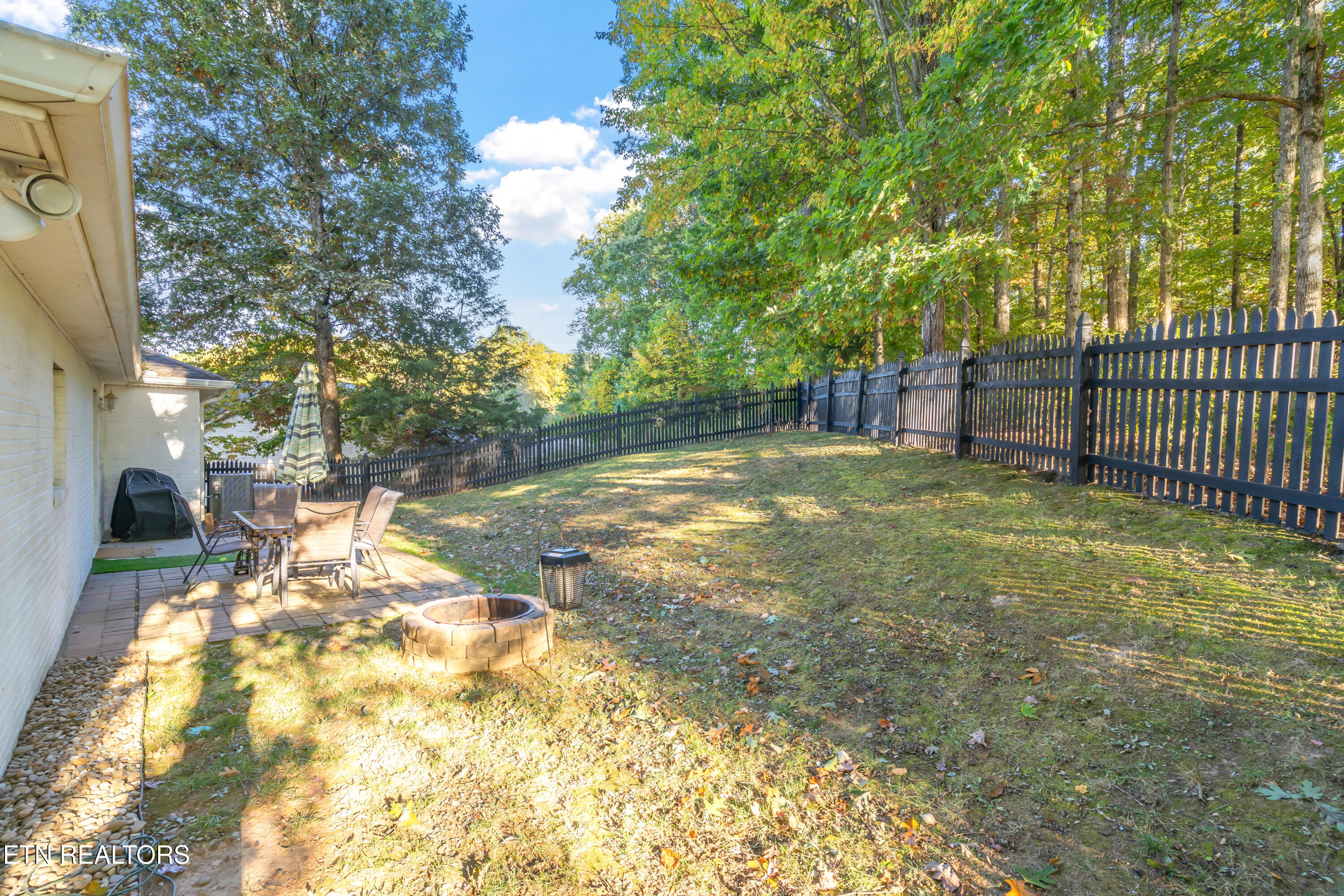 8536 Reagan Woods Lane