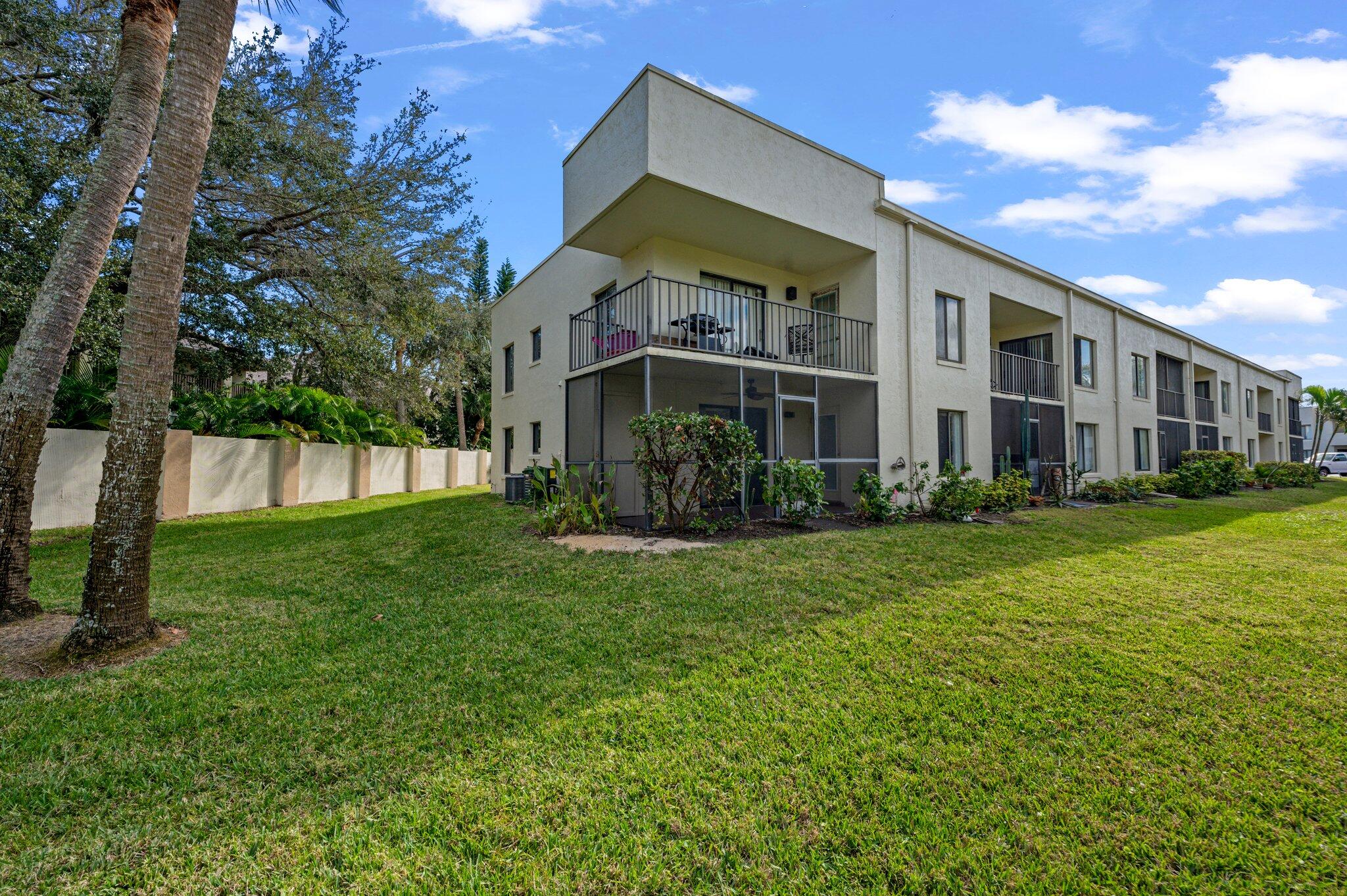 200 International Drive, 306