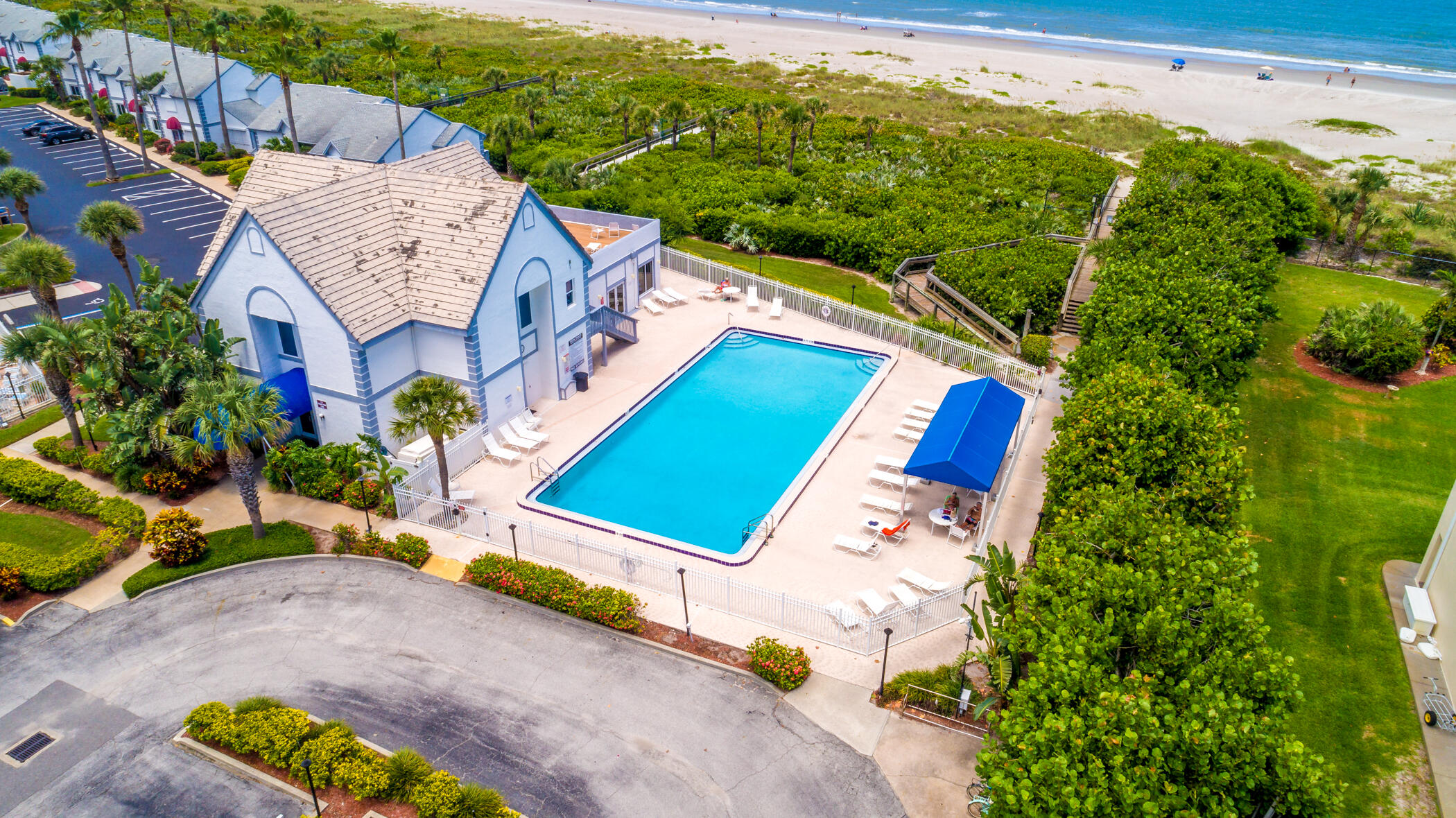 414 Beach Park Lane