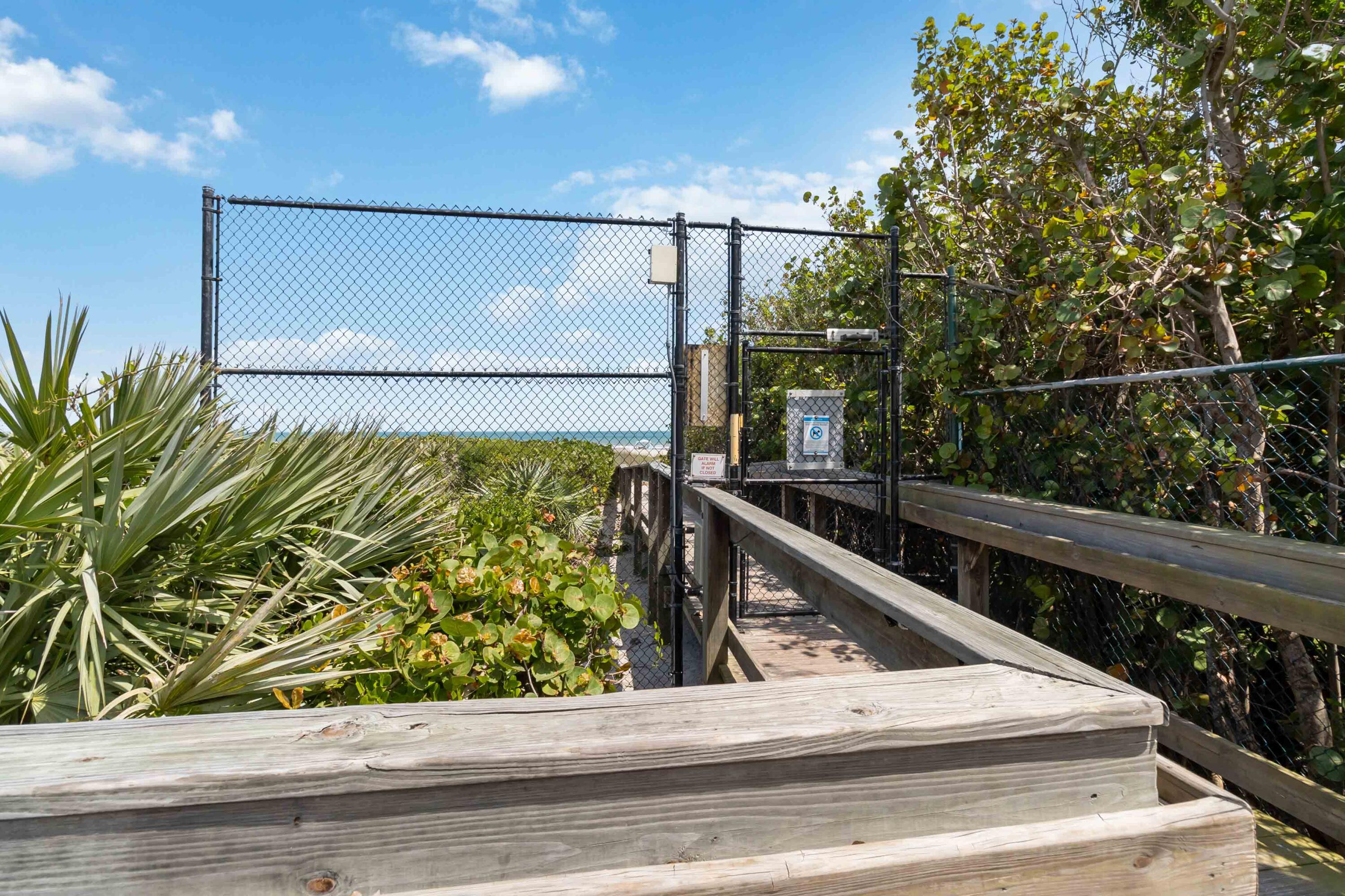 414 Beach Park Lane