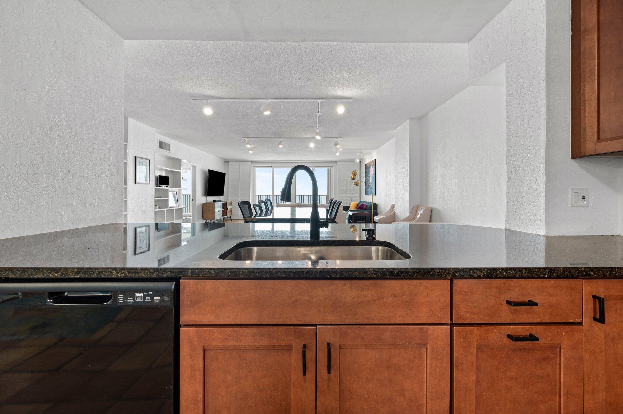 750 N Atlantic Avenue, 1504