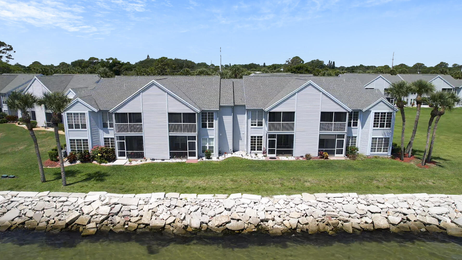7160 N Highway 1, 101