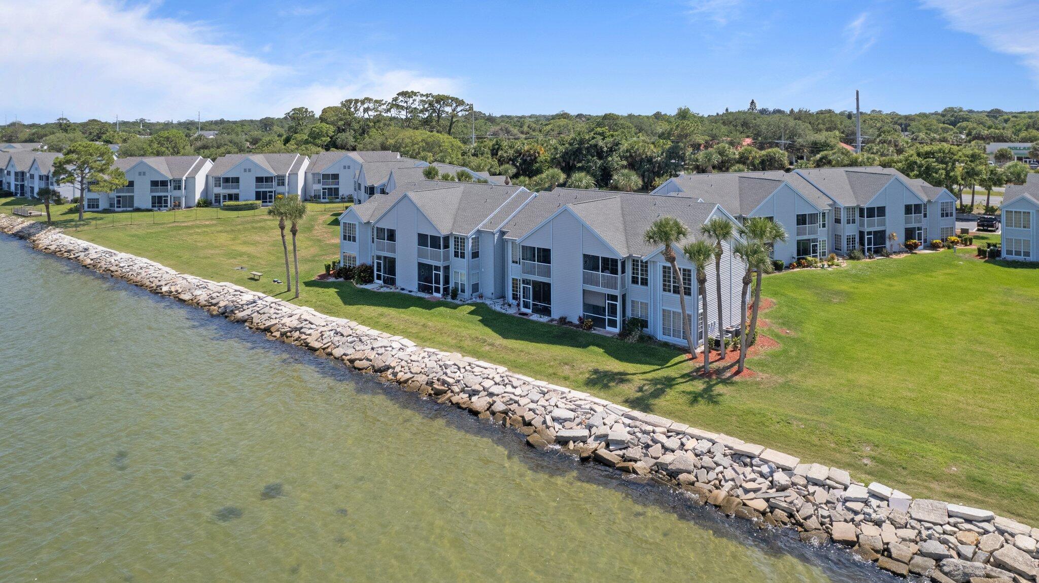 7160 N Highway 1, 101