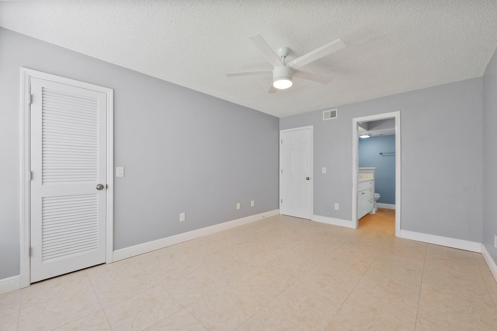 7160 N Highway 1, 101