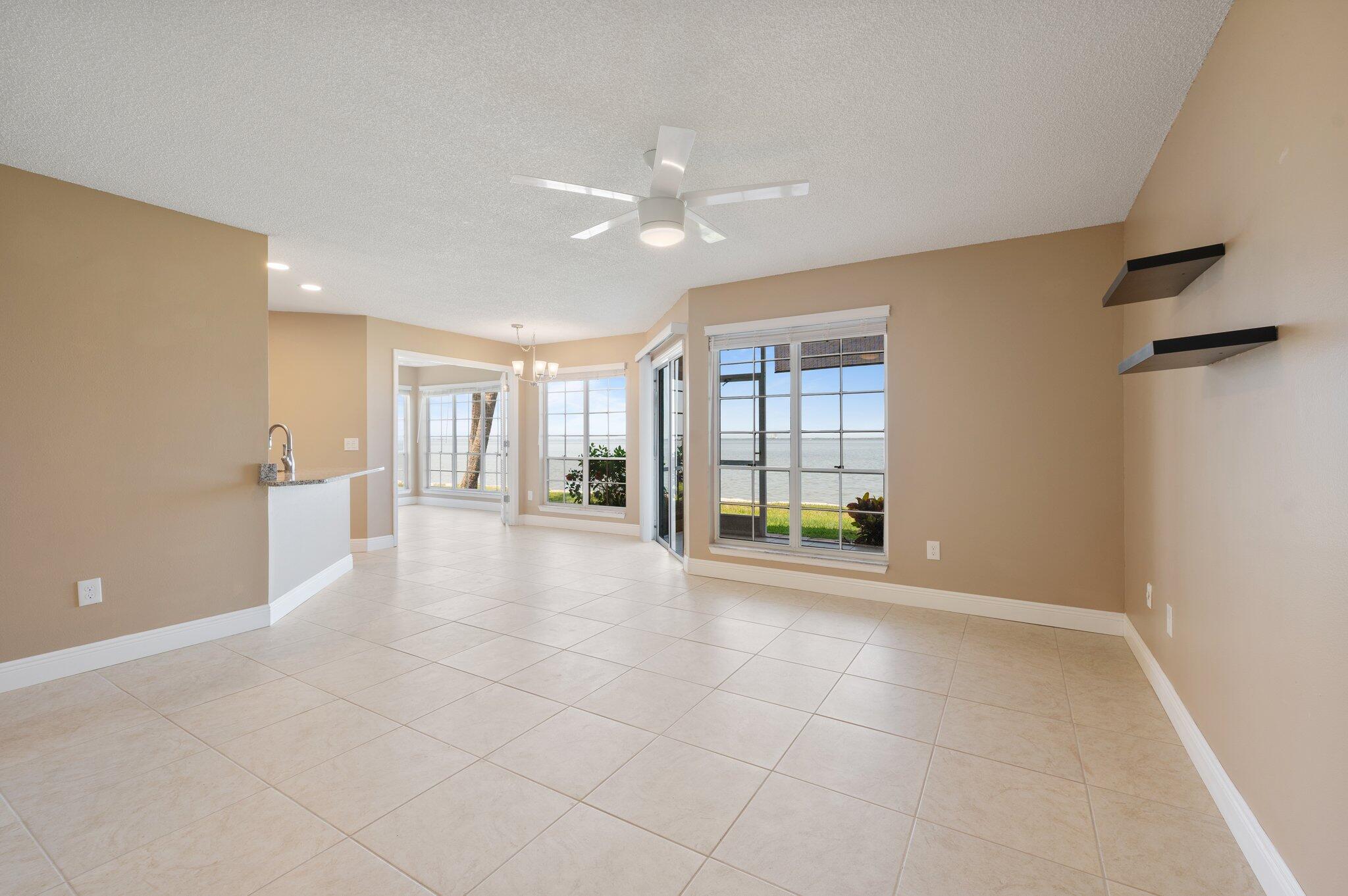 7160 N Highway 1, 101